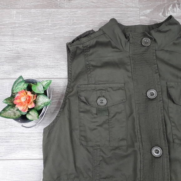 Lydelle | army green utility vest - Picture 9 of 9